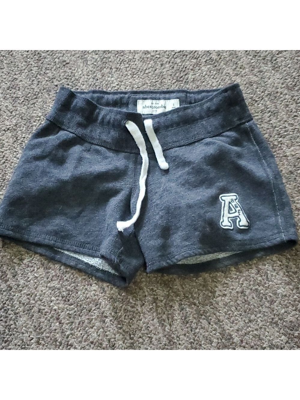 Abercrombie kids shorts size small